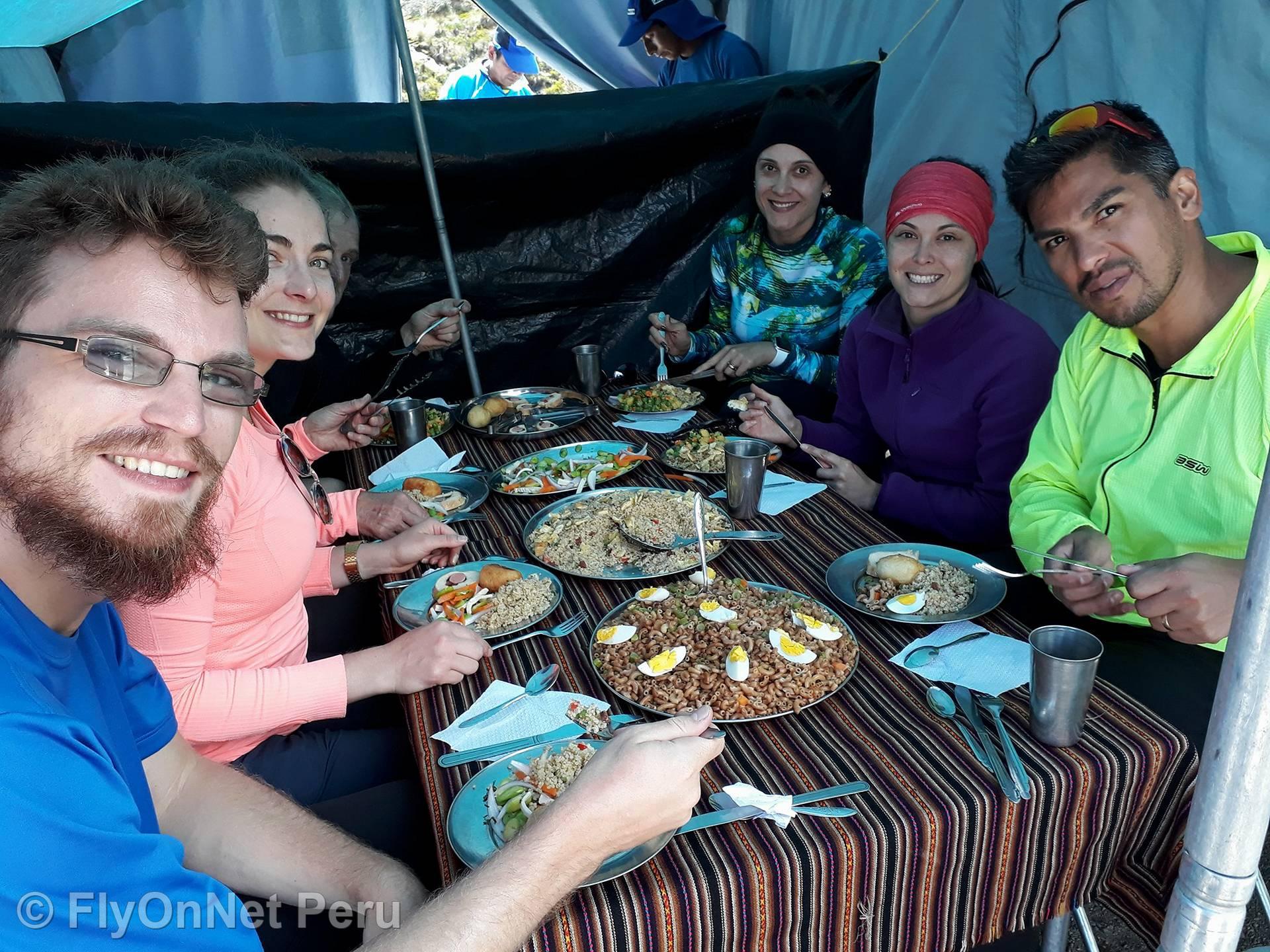 Fotóalbum: Lunch during the trek